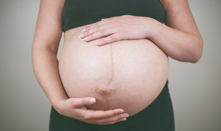Ações governamentais para a redução da gravidez na adolescência